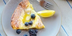 Ενα κέικ στο τηγάνι! Με φρούτα