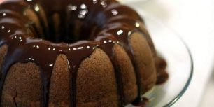 Κέικ σοκολάτας πανεύκολο, χωρίς αβγά και γάλα